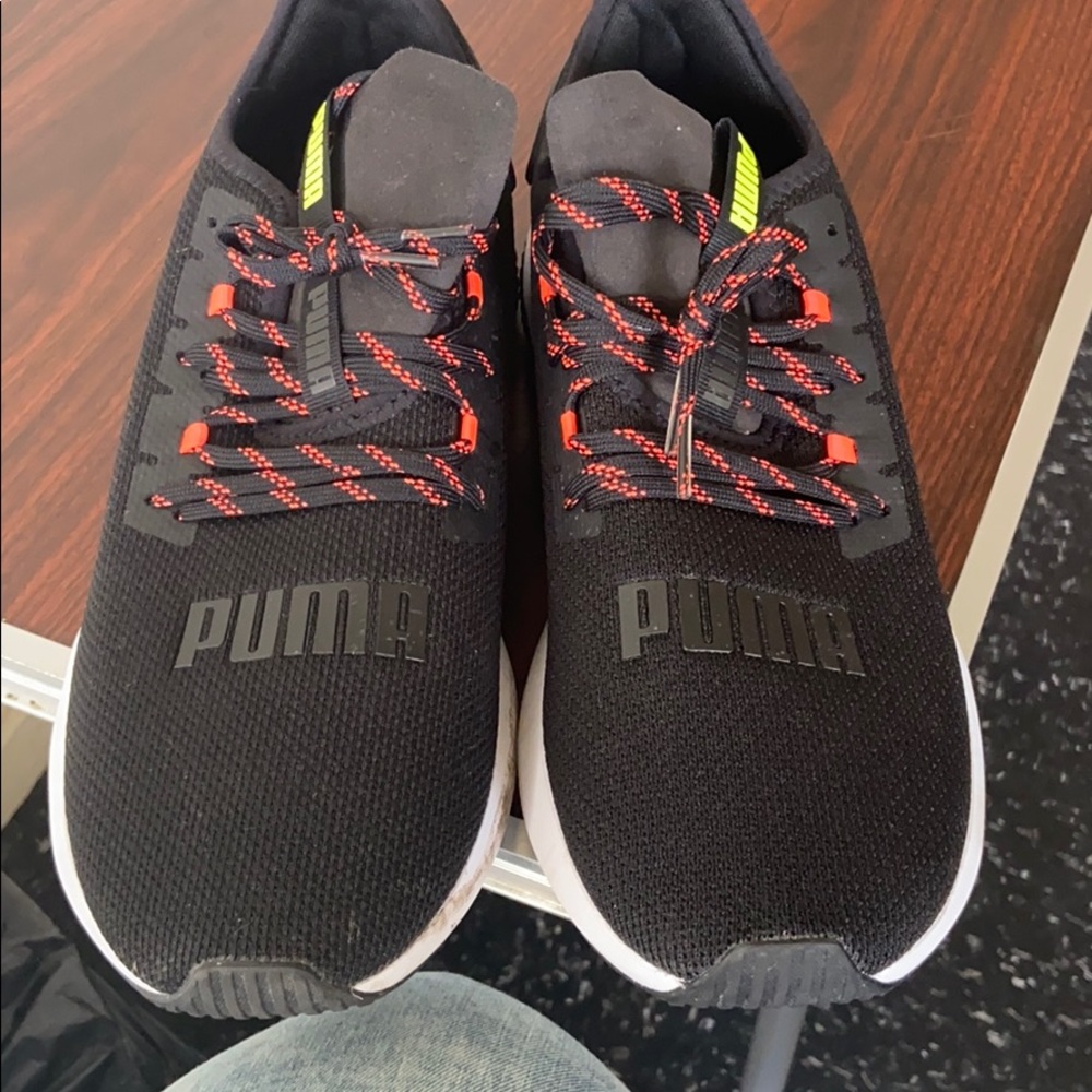 Puma - Picture 2 of 3